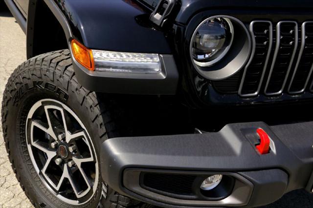 2025 Jeep Gladiator GLADIATOR RUBICON 4X4
