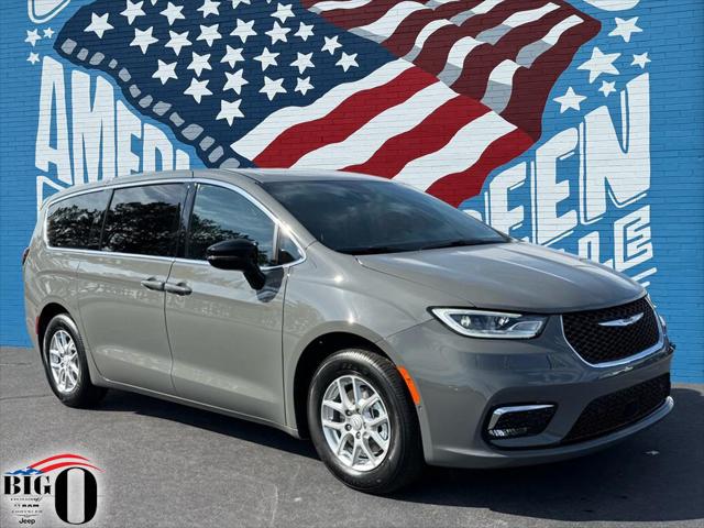 2025 Chrysler Pacifica PACIFICA SELECT