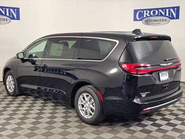 2025 Chrysler Pacifica PACIFICA SELECT