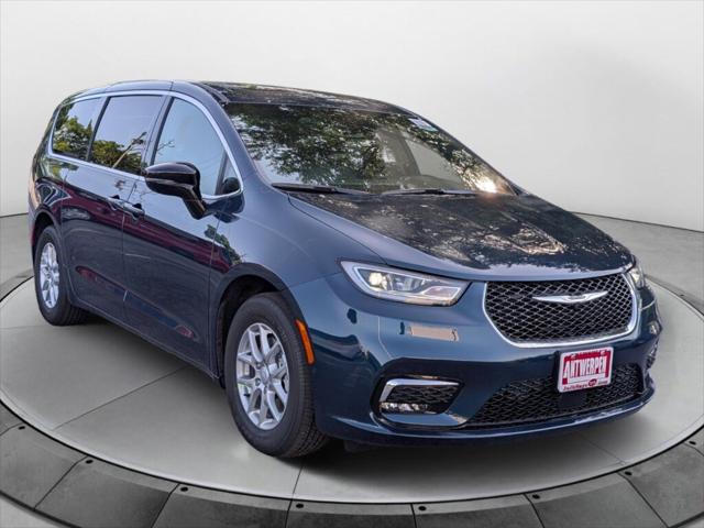 2025 Chrysler Pacifica PACIFICA SELECT
