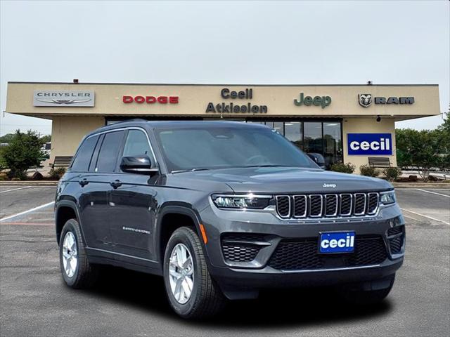 2025 Jeep Grand Cherokee GRAND CHEROKEE LAREDO X 4X4