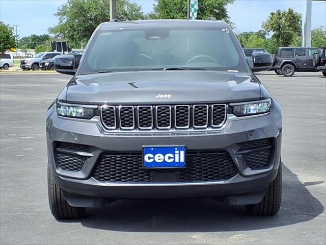 2025 Jeep Grand Cherokee GRAND CHEROKEE LAREDO X 4X4