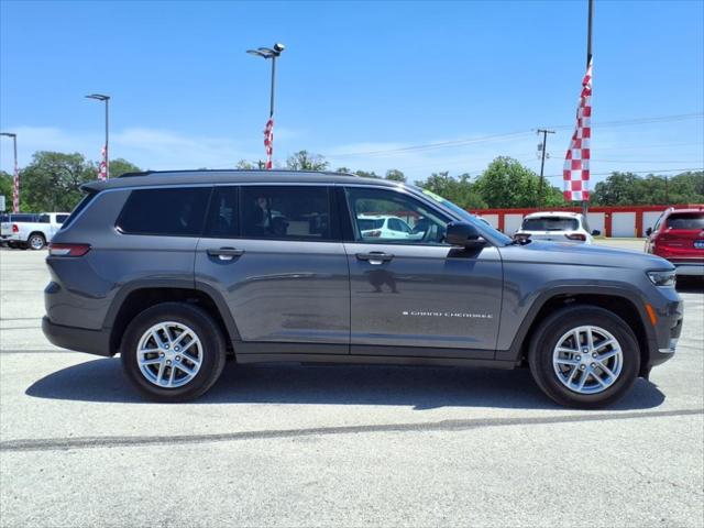 2023 Jeep Grand Cherokee L Laredo 4x4