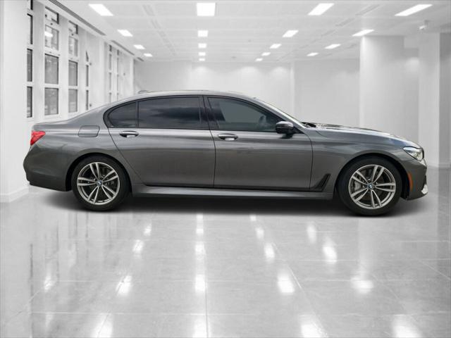 2018 BMW 750i 750i