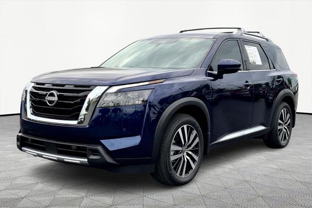 2025 Nissan Pathfinder Platinum FWD