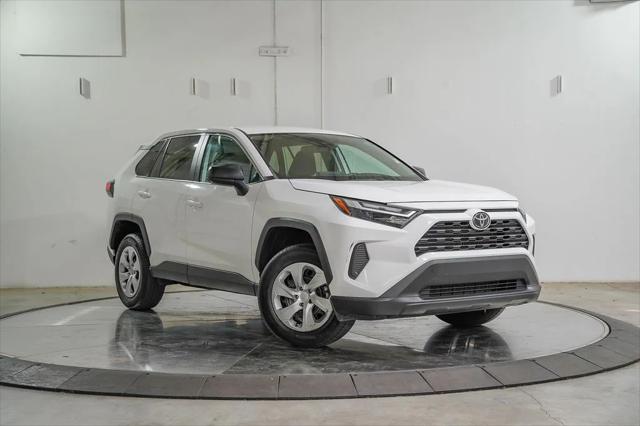 2023 Toyota RAV4 LE