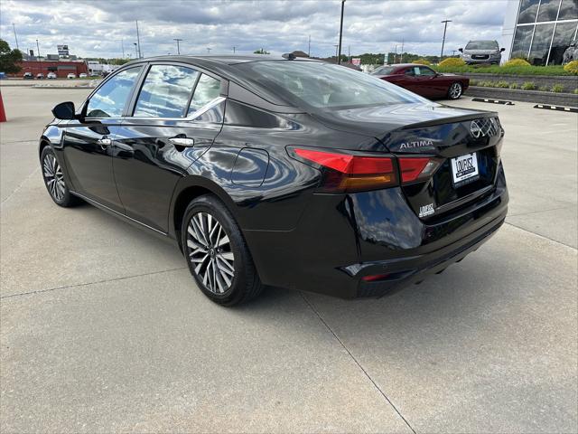 2023 Nissan Altima SV FWD