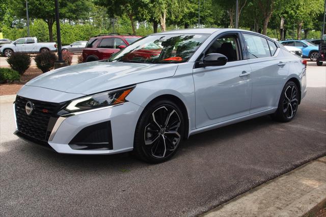 2023 Nissan Altima SR FWD