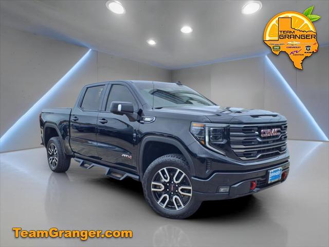 2025 GMC Sierra 1500 4WD Crew Cab Short Box AT4