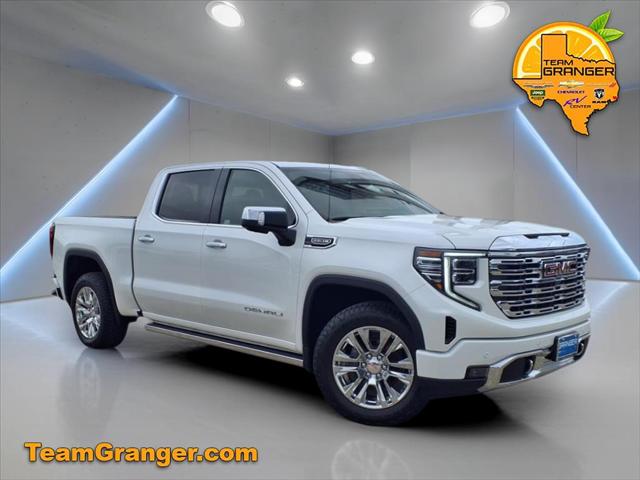 2023 GMC Sierra 1500 4WD Crew Cab Short Box Denali