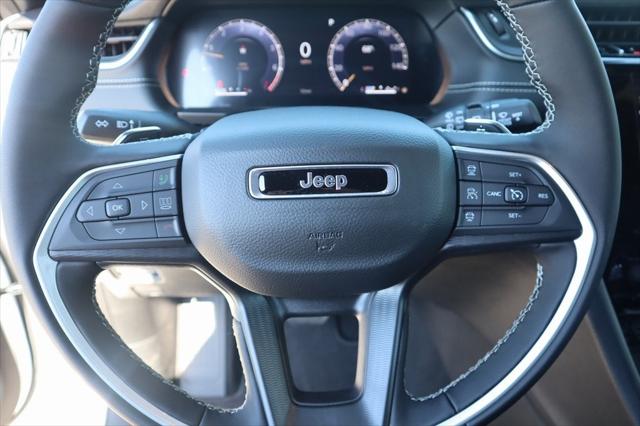 2025 Jeep Grand Cherokee Altitude X 4x2