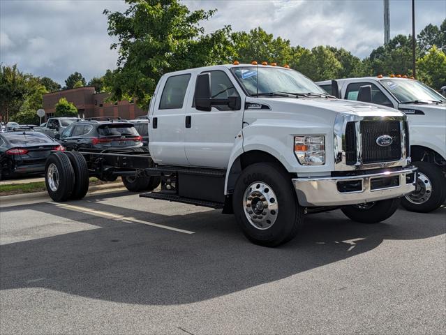 2025 Ford F-650 Gas Base