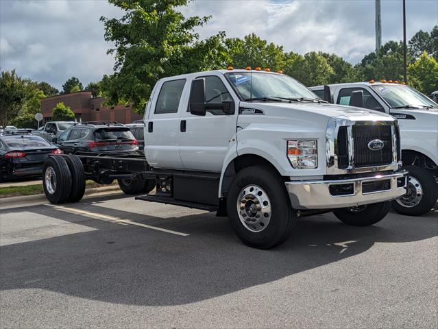 2025 Ford F-650 Gas Base