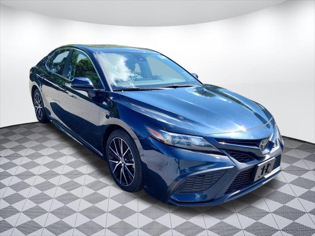 2021 Toyota Camry SE Nightshade Edition