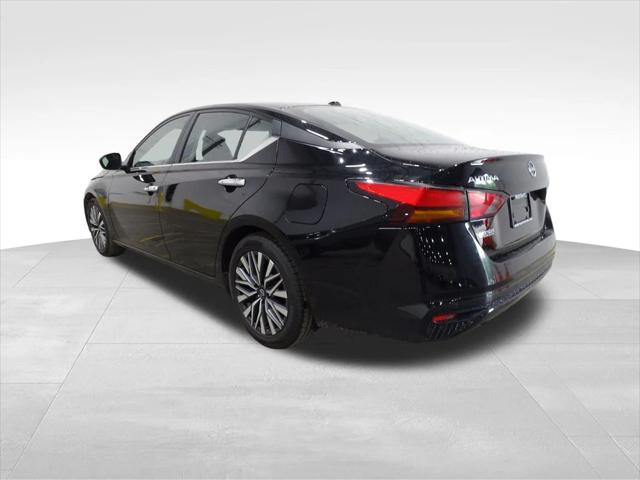 2023 Nissan Altima SV FWD