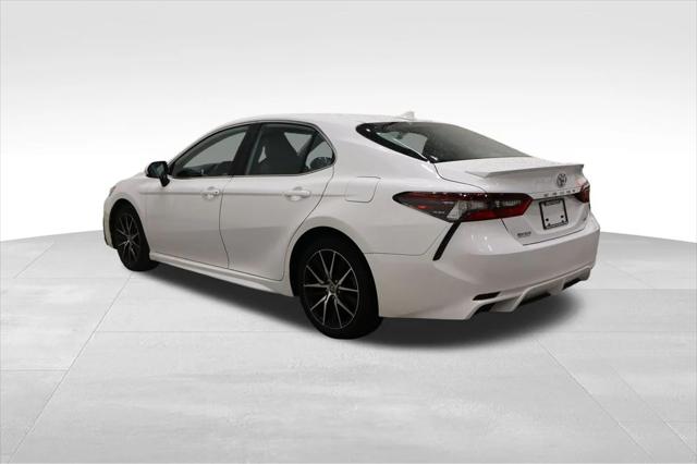 2023 Toyota Camry SE Nightshade Edition