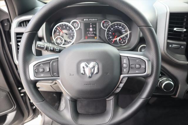 2025 RAM Ram 1500 RAM 1500 TRADESMAN QUAD CAB 4X4 64 BOX