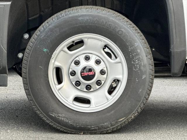 2025 GMC Sierra 2500HD 4WD Regular Cab Long Bed Pro
