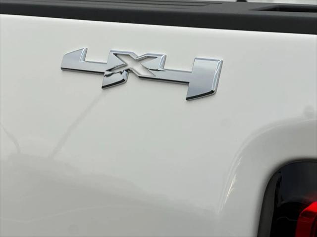 2025 GMC Sierra 2500HD 4WD Regular Cab Long Bed Pro