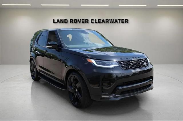 2025 Land Rover Discovery P300 Dynamic SE