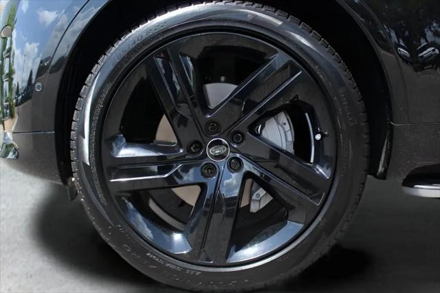 2025 Land Rover Discovery P300 Dynamic SE