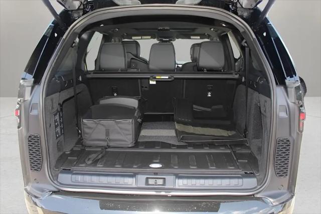 2025 Land Rover Discovery P300 Dynamic SE