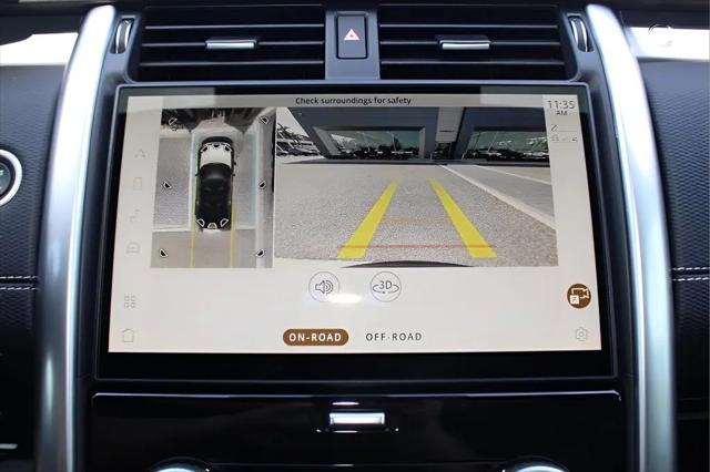 2025 Land Rover Discovery P300 Dynamic SE