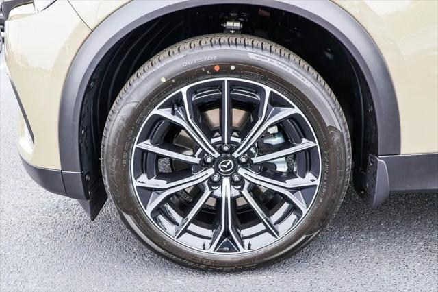 2025 Mazda CX-70 Premium Package