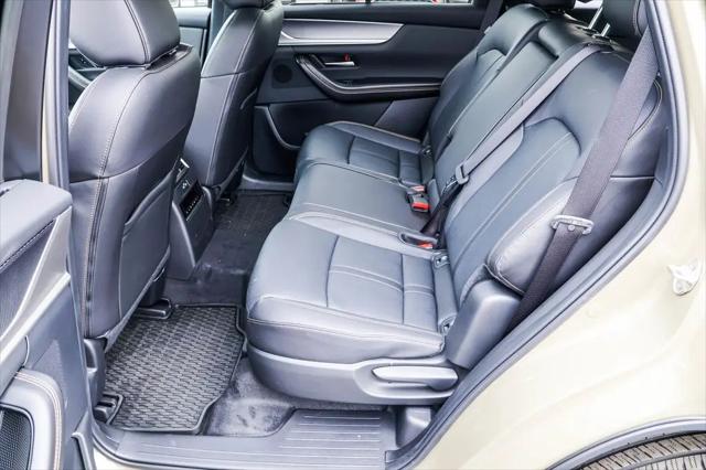 2025 Mazda CX-70 Premium Package