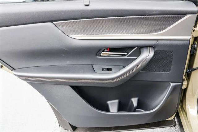 2025 Mazda CX-70 Premium Package