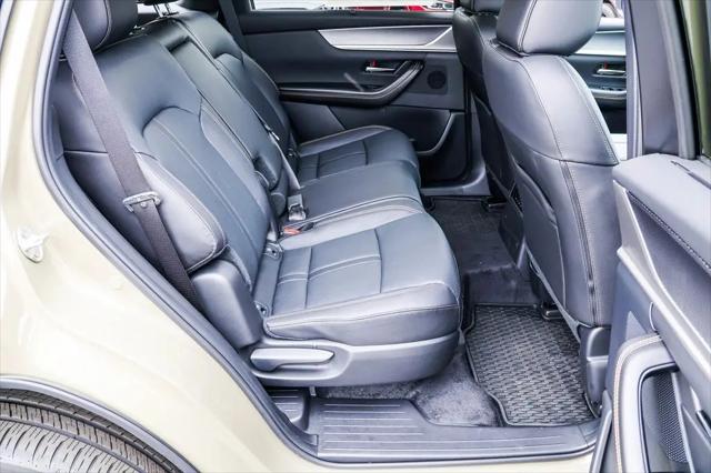 2025 Mazda CX-70 Premium Package