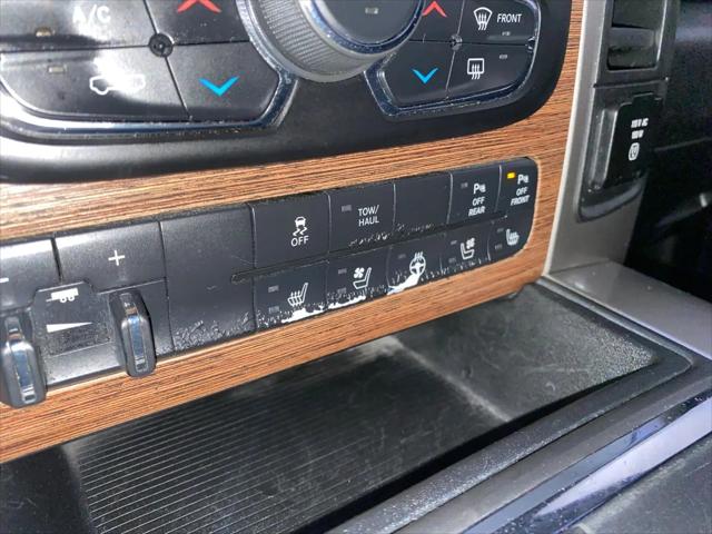 2019 Ram 1500 Classic Laramie Crew Cab 4x2 5'7" Box