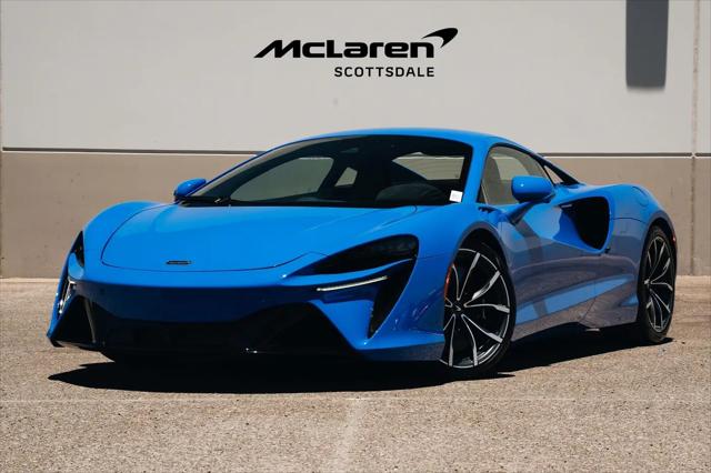 2023 McLaren Artura TechLux