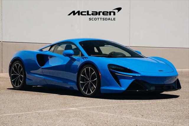 2023 McLaren Artura TechLux