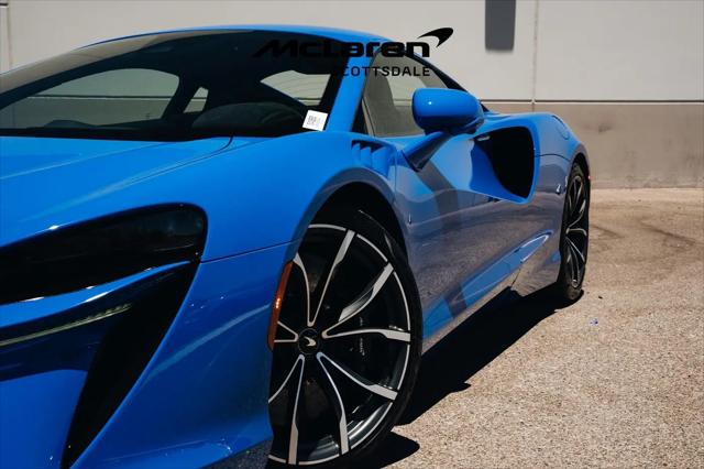 2023 McLaren Artura TechLux