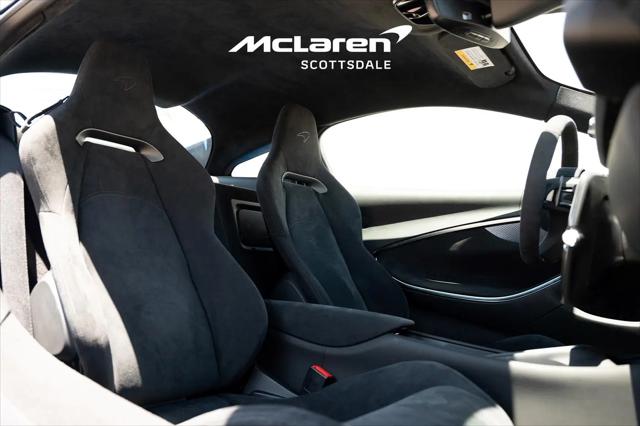 2023 McLaren Artura TechLux