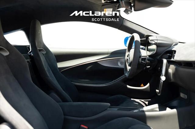 2023 McLaren Artura TechLux