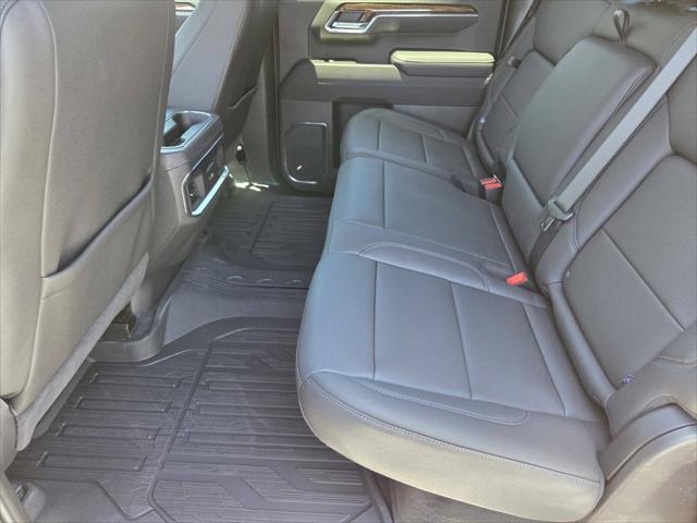 2025 GMC Sierra 1500 4WD Crew Cab Short Box Elevation with 3SB