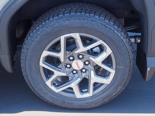 2025 GMC Sierra 1500 4WD Crew Cab Short Box SLT