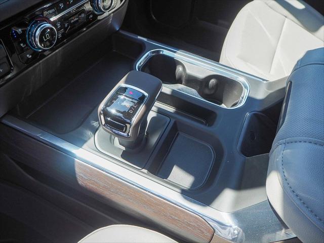 2025 GMC Sierra 1500 4WD Crew Cab Short Box SLT