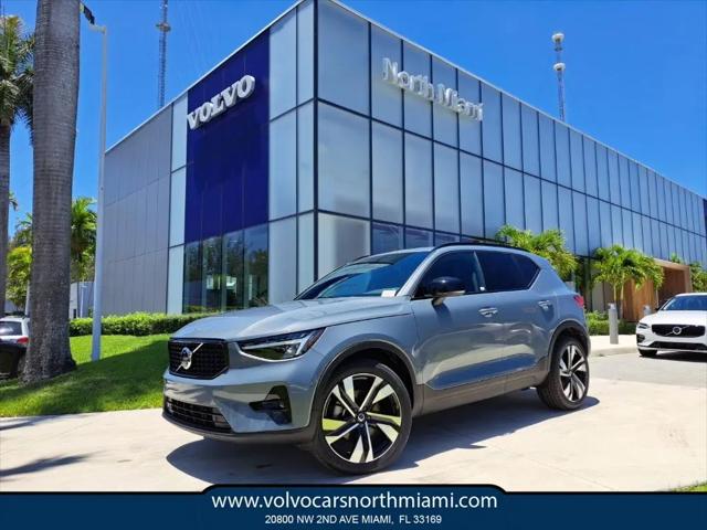 2023 Volvo XC40 B5 Plus Dark Theme for sale in Miami, FL