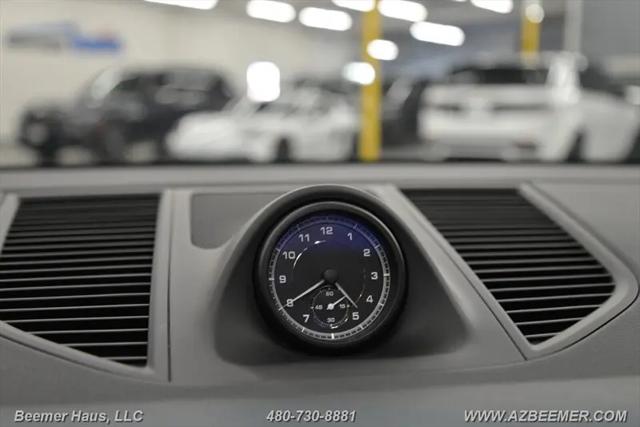 2023 Porsche Macan T