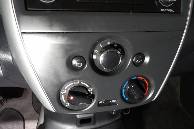 2017 Nissan Versa 1.6 SV