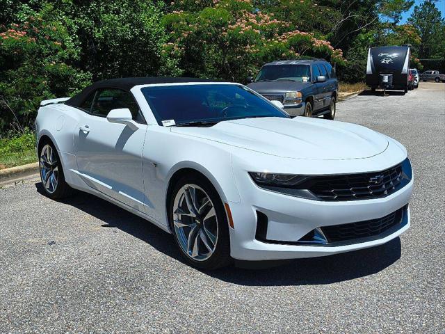 2023 Chevrolet Camaro RWD Convertible 2LT