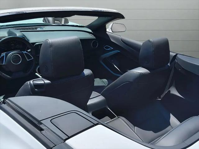 2023 Chevrolet Camaro RWD Convertible 2LT