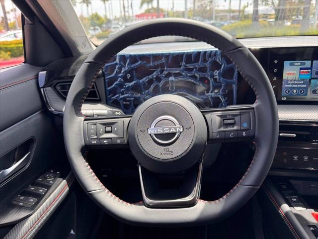 2025 Nissan Kicks SR FWD