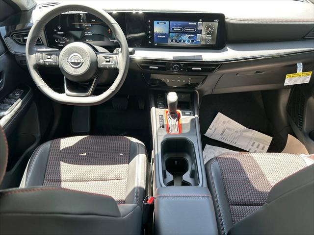 2025 Nissan Kicks SR FWD