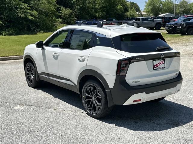 2025 Nissan Kicks SR FWD