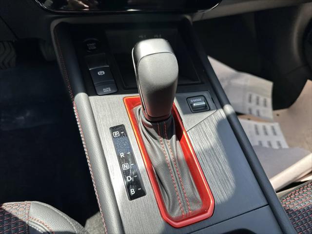 2025 Nissan Kicks SR FWD