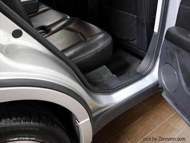 2007 Cadillac SRX V8